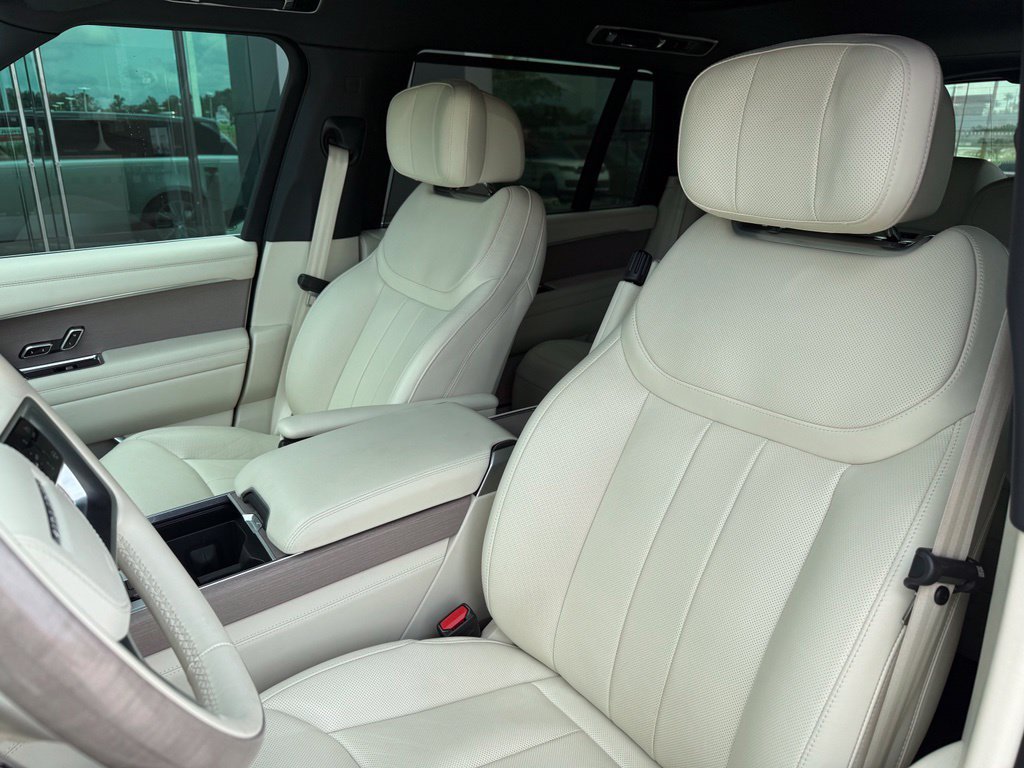 Certified 2025 Land Rover Range Rover Long Wheelbase Autobiography AWD/4WD image 6