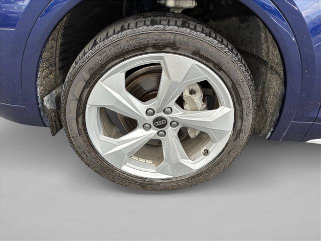 Used 2023 Audi Q5 2.0T Premium Plus w/ Premium Plus Package AWD/4WD image 9