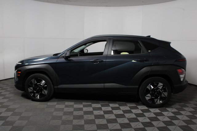 Used 2025 Hyundai Kona SEL image 4