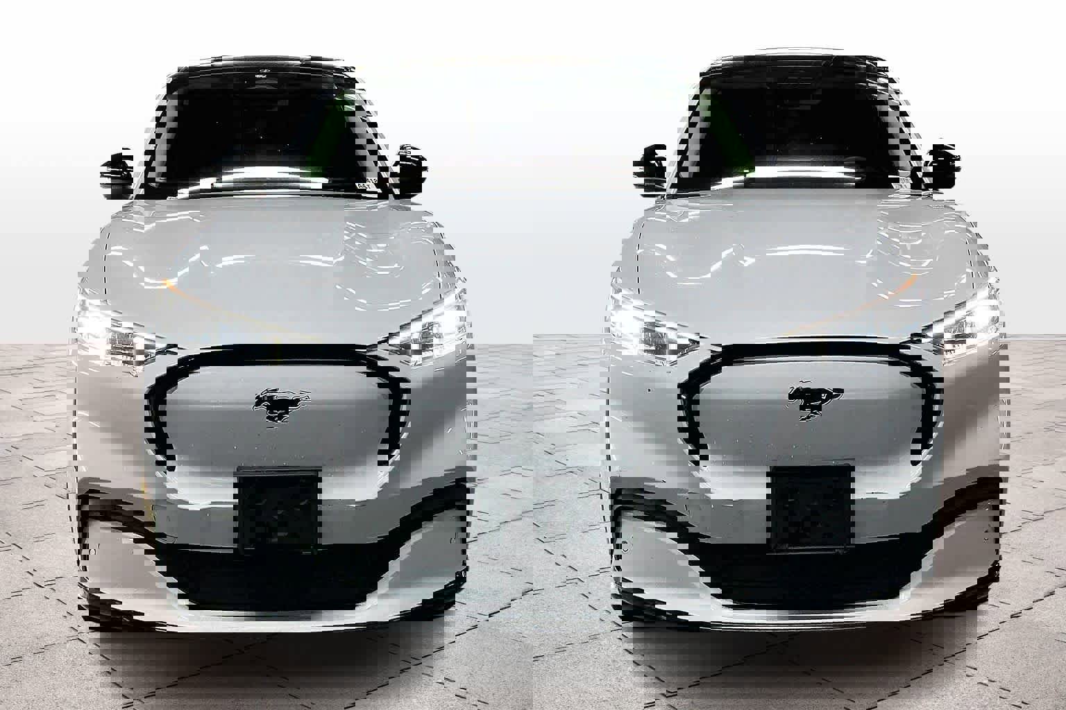 Used 2021 Ford Mustang Mach-E Premium image 3