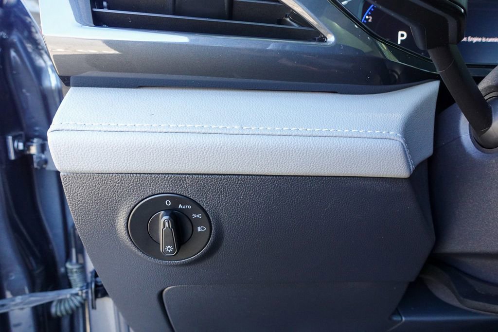 Used 2022 Volkswagen Taos SEL w/ Panoramic Sunroof Package image 20