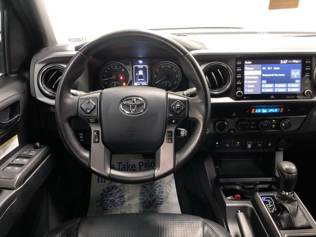 Used 2020 Toyota Tacoma TRD Off-Road w/ TRD Premium Off Road Package AWD/4WD image 16