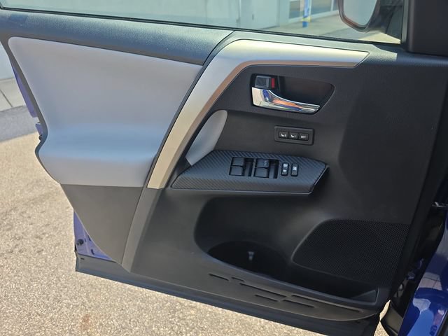 Used 2015 Toyota RAV4 Limited w/ Technology Package FWD image 28
