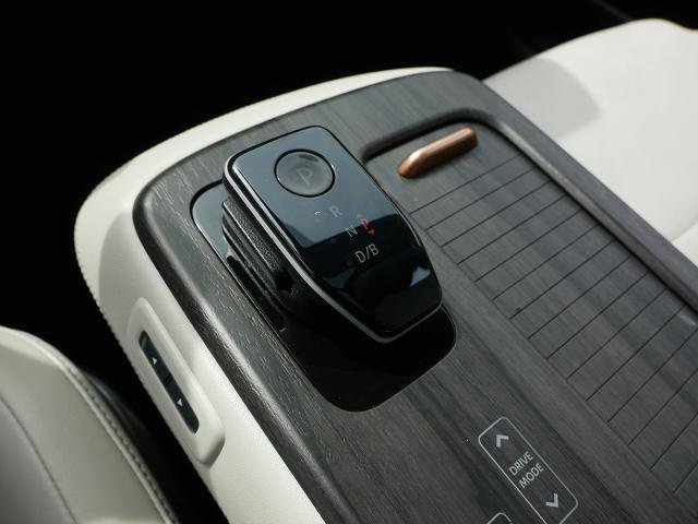 Certified 2024 Nissan Ariya AWD image 21