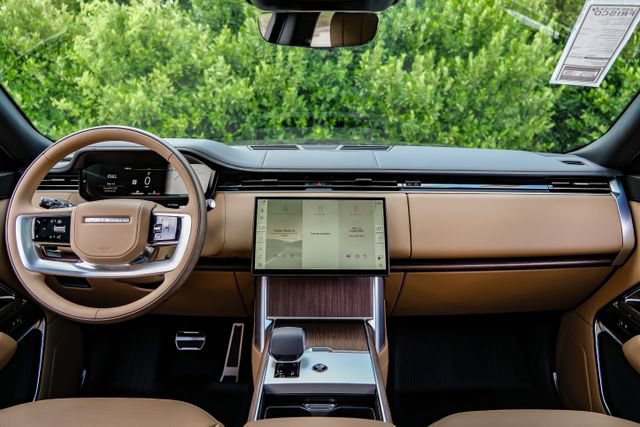 New 2026 Land Rover Range Rover SE AWD/4WD image 17