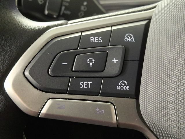 Used 2025 Volkswagen Tiguan S AWD/4WD image 18