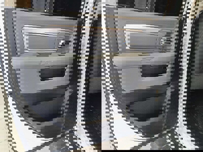 Used 2016 RAM 1500 Outdoorsman image 11