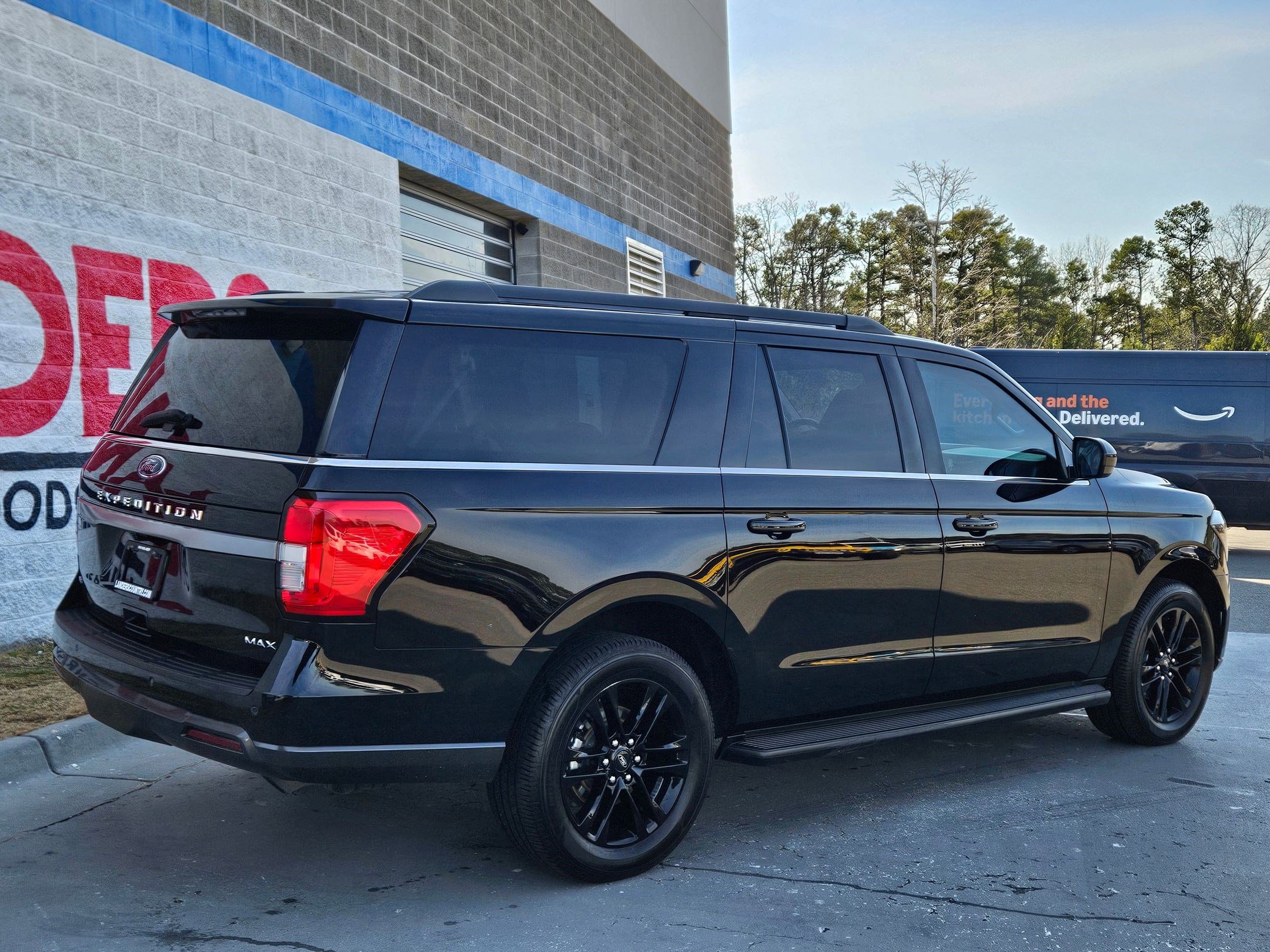 Used 2022 Ford Expedition Max XLT image 7