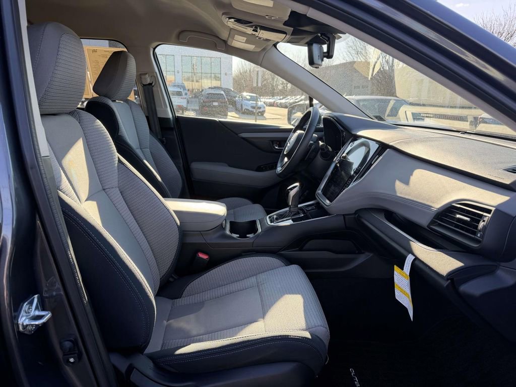 Used 2025 Subaru Outback Premium image 12