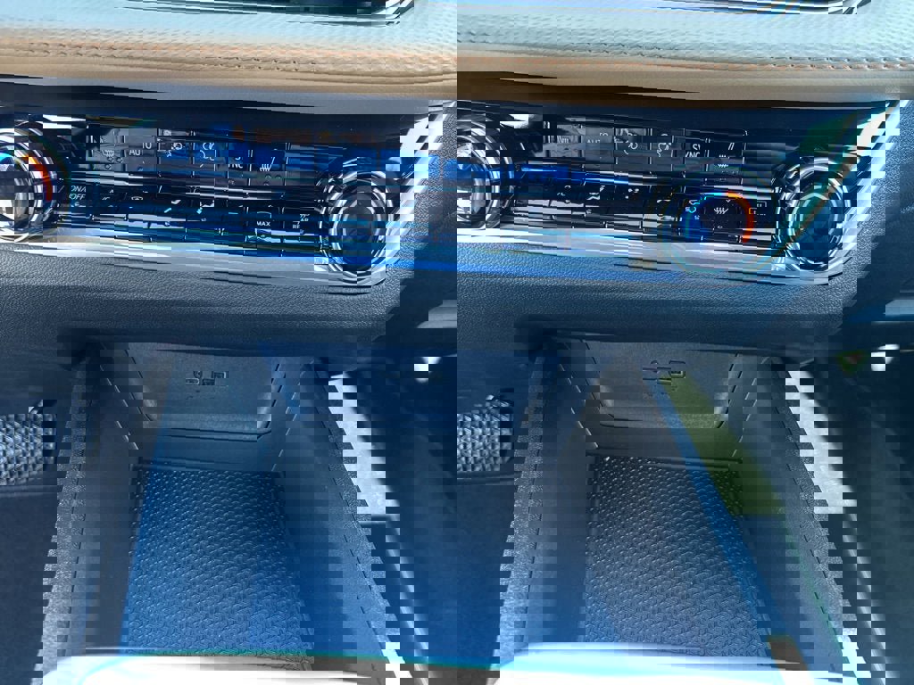 New 2026 Chevrolet Equinox ACTIV image 16