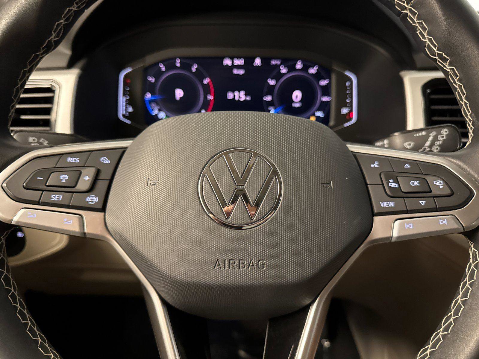 Used 2023 Volkswagen Atlas SE w/ Black Wheel Package image 23