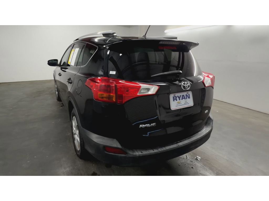 Used 2015 Toyota RAV4 LE image 7