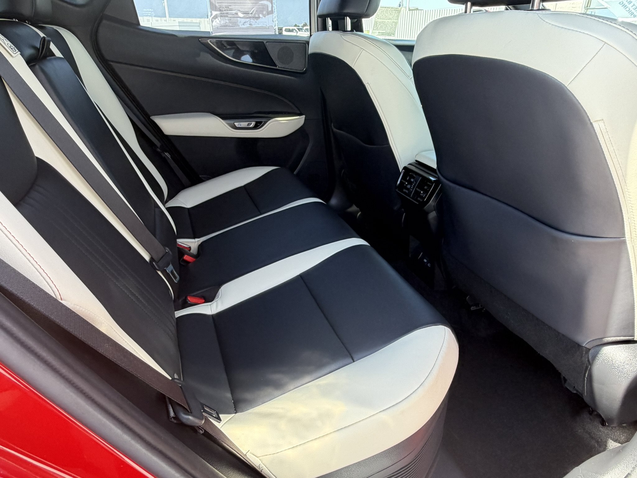 Used 2022 Lexus NX 350h AWD w/ Towing Package (2000 Lbs) image 17