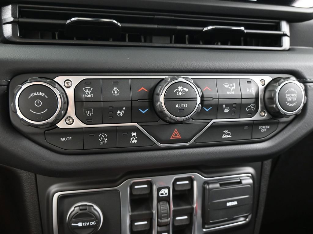 New 2026 Jeep Gladiator Sahara image 20