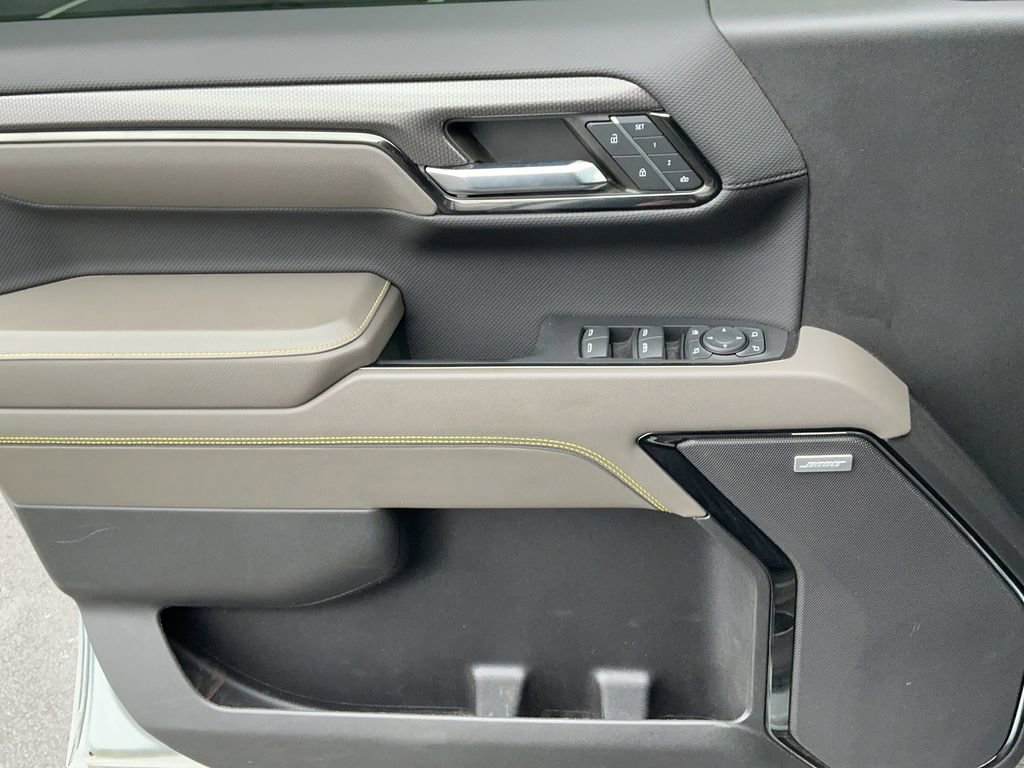 Used 2023 Chevrolet Silverado 1500 ZR2 w/ Technology Package image 13