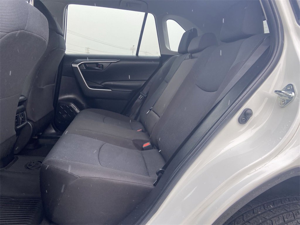 Used 2022 Toyota RAV4 LE image 24