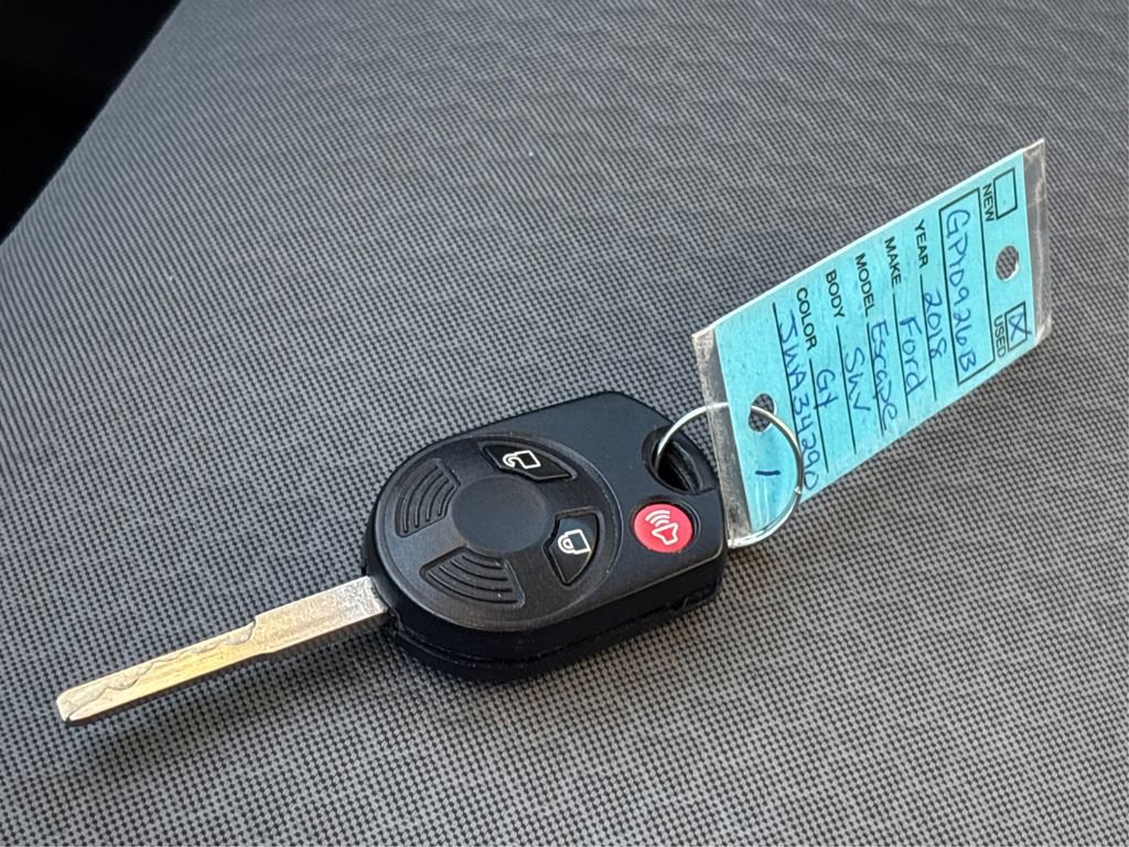 Used 2018 Ford Escape SE w/ SE Sync 3 Package image 35