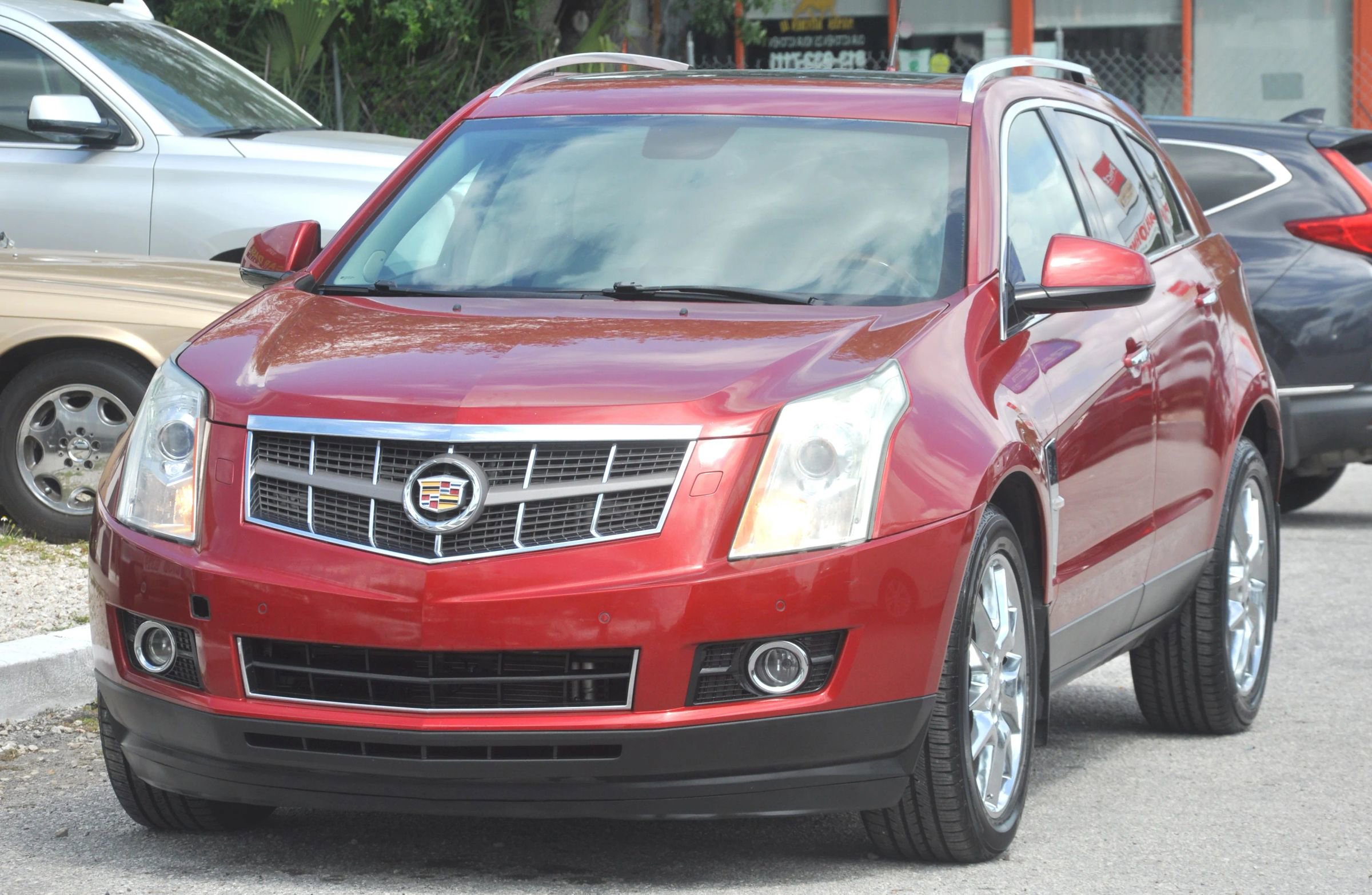 Used 2010 Cadillac SRX Premium AWD/4WD image 6