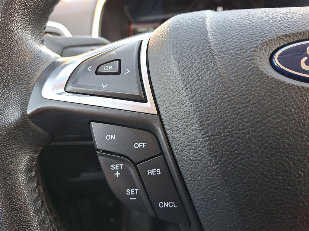 Used 2018 Ford Edge SEL w/ Equipment Group 201A AWD/4WD image 21