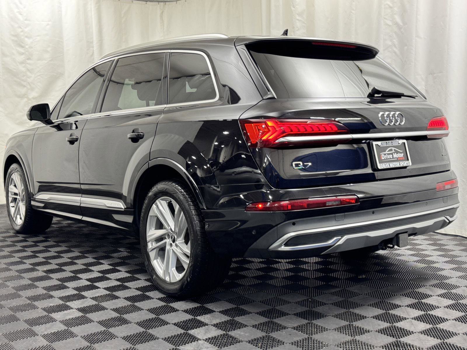 Used 2021 Audi Q7 3.0T Premium Plus w/ Executive Package image 8