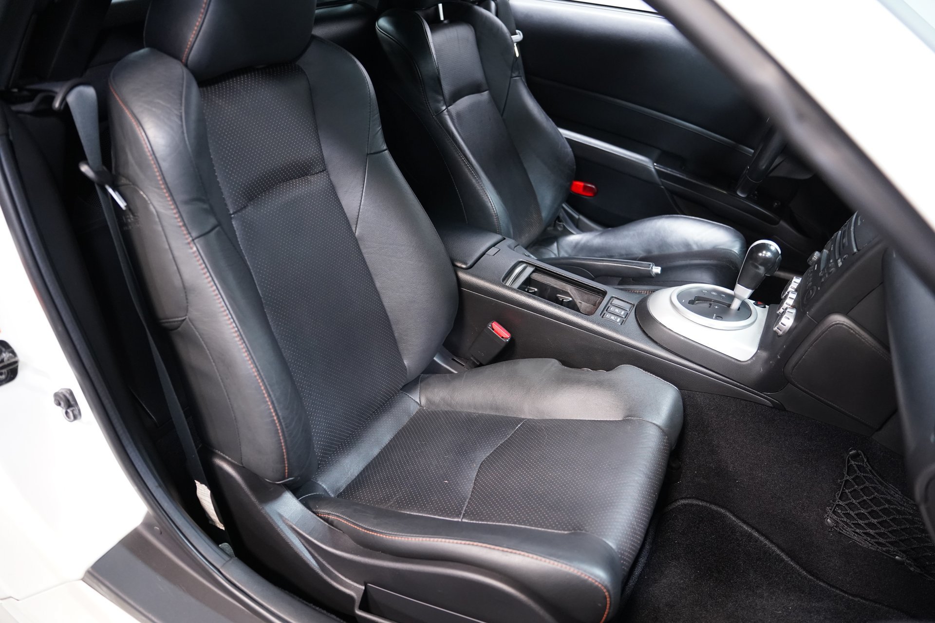 Used 2007 Nissan 350Z Touring RWD image 34