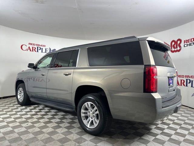 Used 2019 Chevrolet Suburban LT w/ Luxury Package image 5