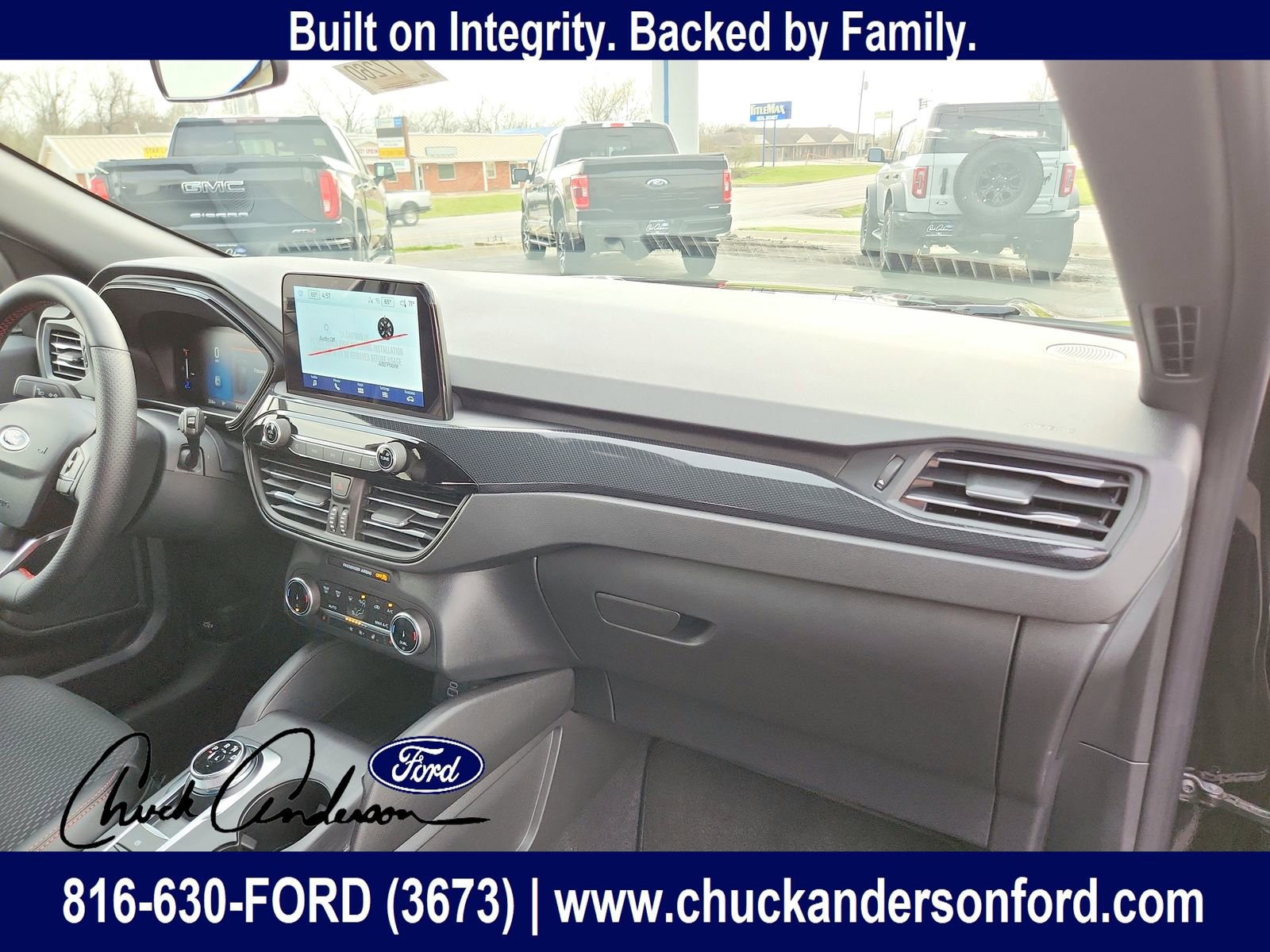New 2026 Ford Escape ST-Line w/ Cold Weather Package AWD/4WD image 23