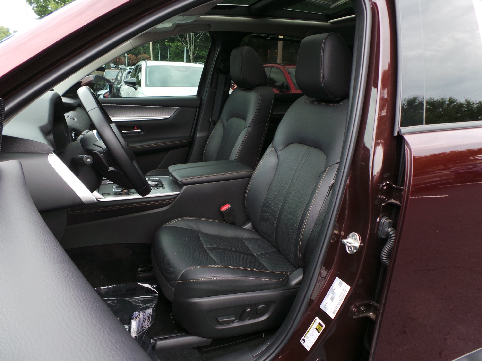 Certified 2024 MAZDA CX-90 Plug-In Hybrid w/ Premium Pkg AWD/4WD image 8