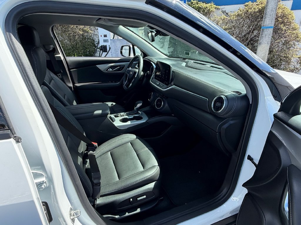 Certified 2024 Chevrolet Blazer LT w/ LPO, Sport Package FWD image 18