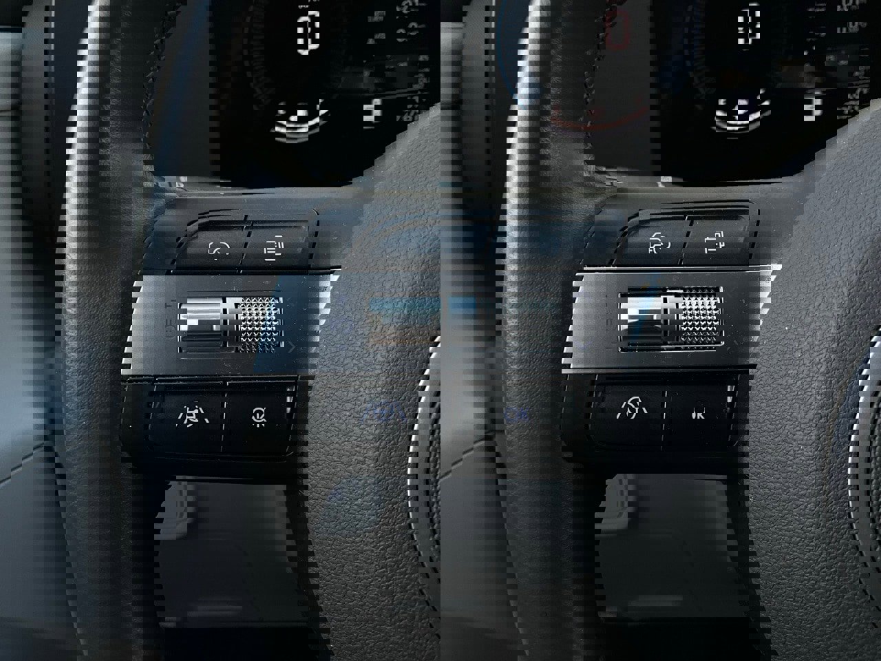 Used 2025 Hyundai Kona SEL image 35