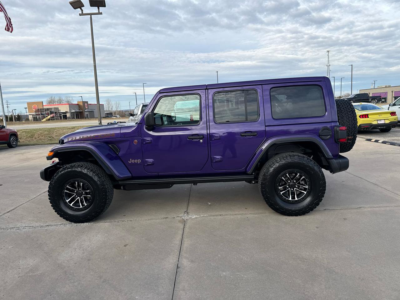 New 2026 Jeep Wrangler Unlimited Rubicon w/ Xtreme 35 Tire Package AWD/4WD image 18