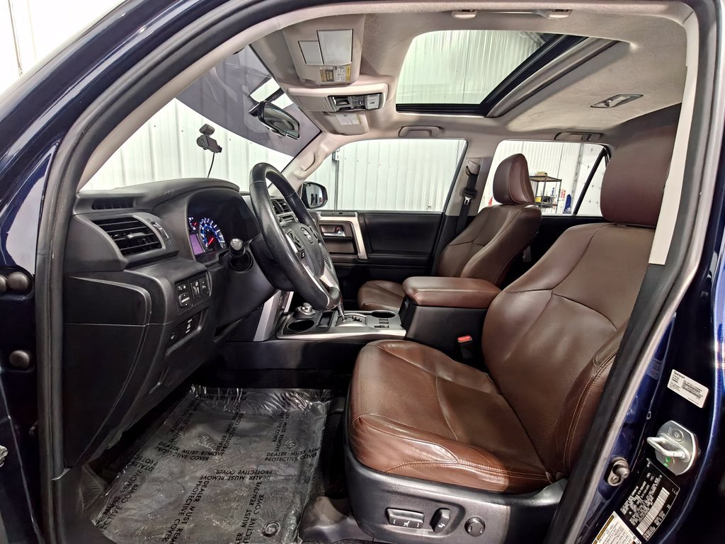 Used 2018 Toyota 4Runner Limited AWD/4WD image 27
