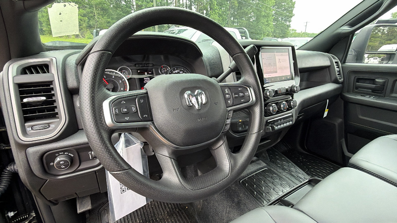 New 2026 RAM 5500 Tradesman w/ Chrome Appearance Group AWD/4WD image 17