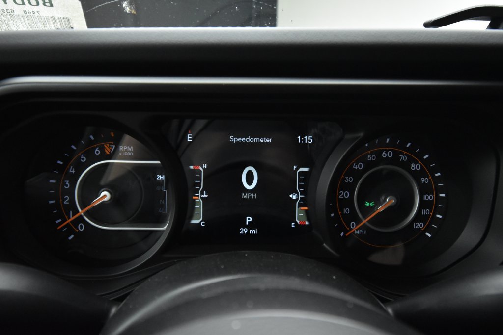 New 2026 Jeep Gladiator Rubicon w/ Technology Group AWD/4WD image 20
