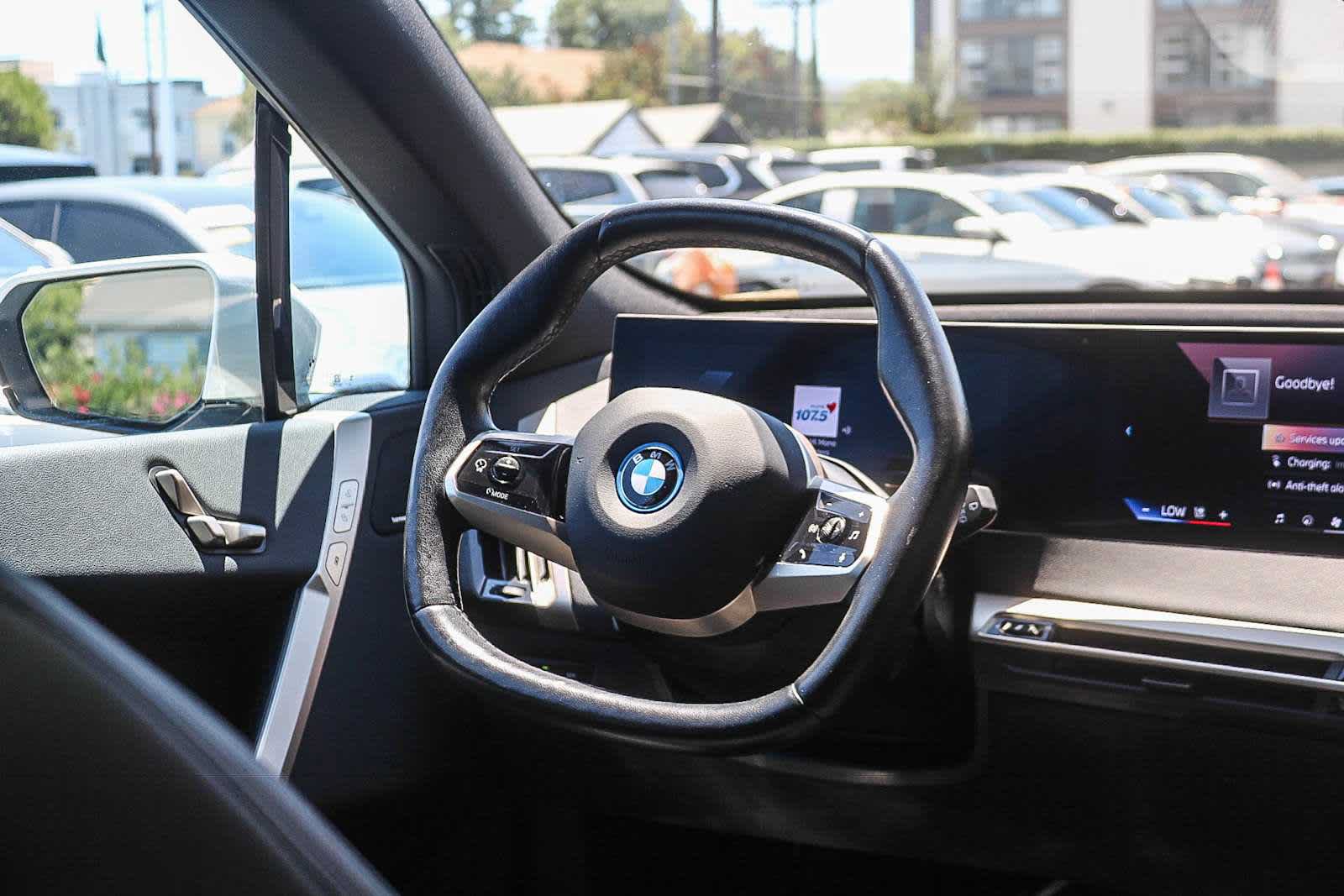 Used 2024 BMW iX xDrive50 AWD/4WD image 13