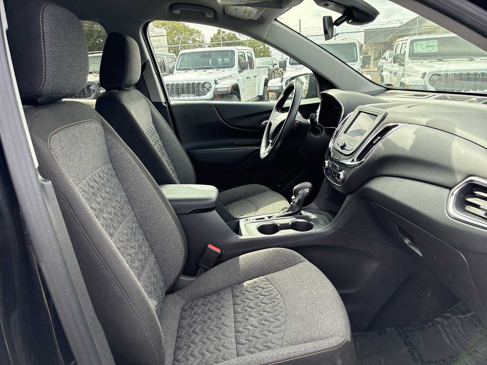 Used 2024 Chevrolet Equinox LT AWD/4WD image 33