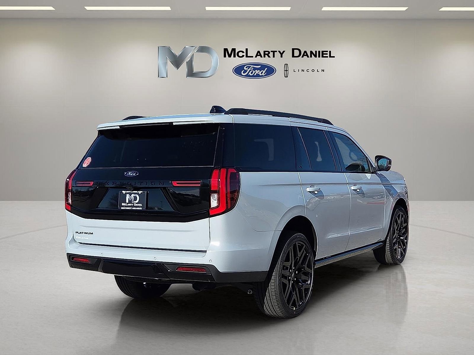 New 2026 Ford Expedition Platinum w/ Stealth Performance Package AWD/4WD image 5