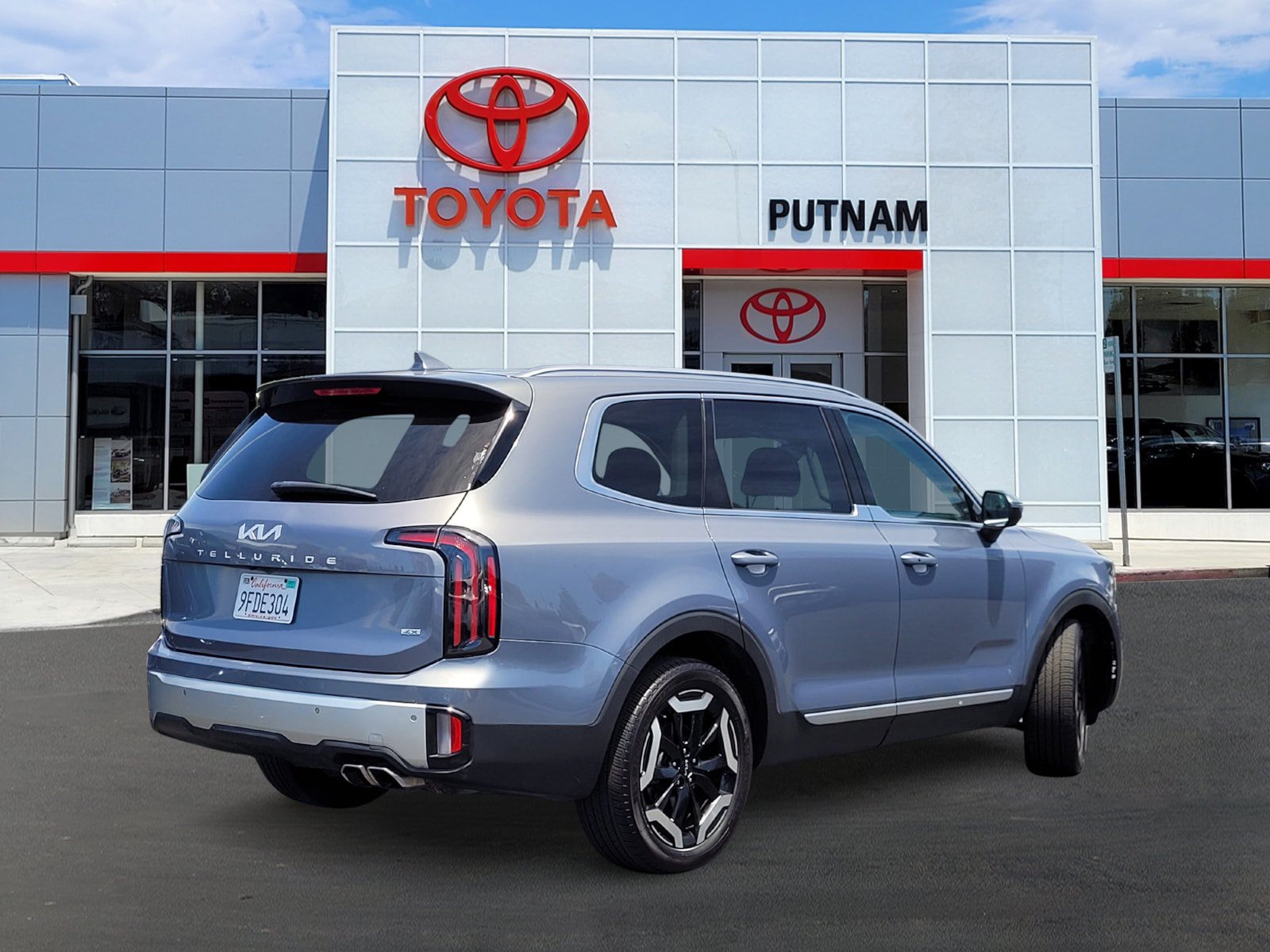 Used 2023 Kia Telluride EX AWD/4WD image 4
