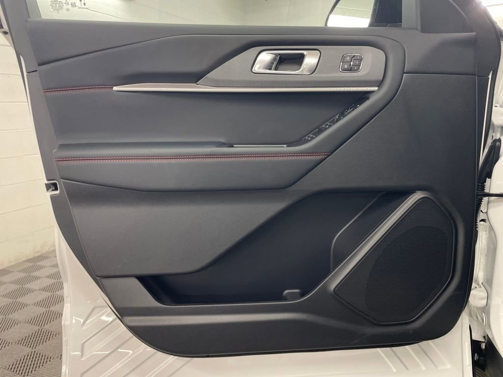 New 2025 Ford Explorer ST-Line w/ Premium Package image 15