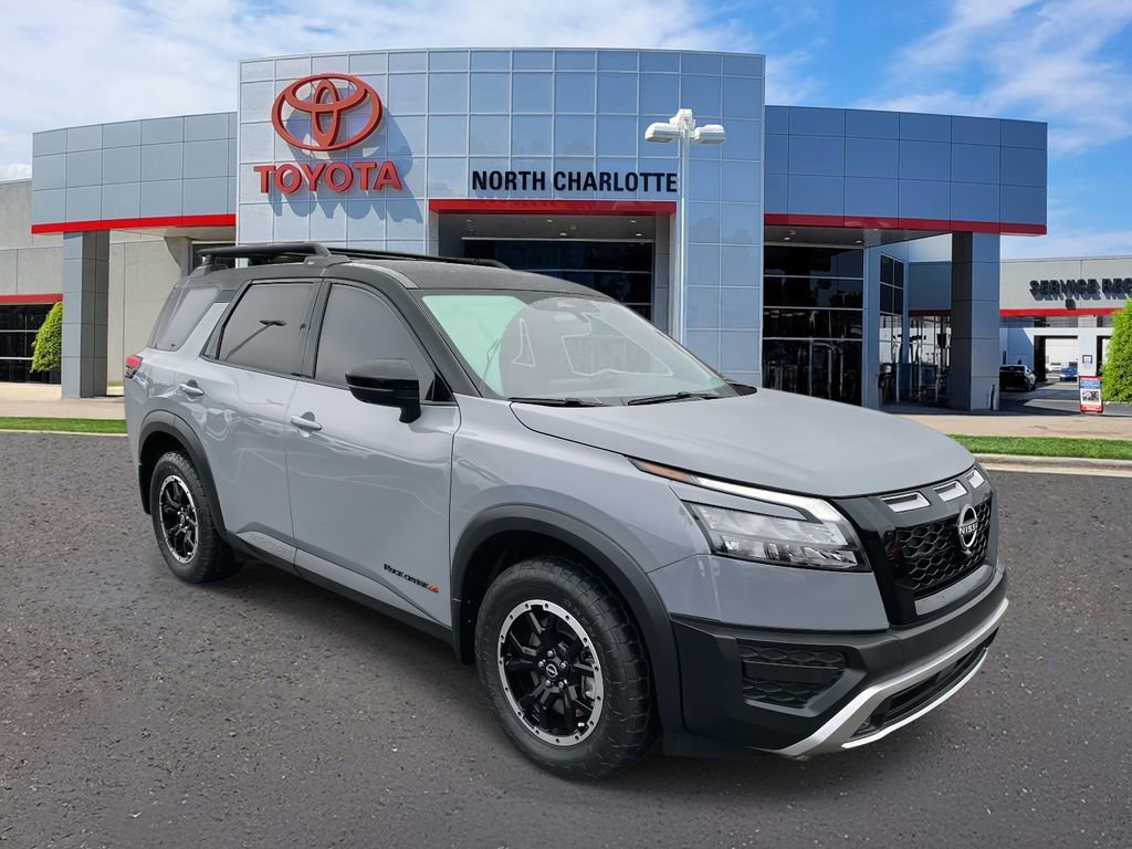 Used 2024 Nissan Pathfinder Rock Creek image 3