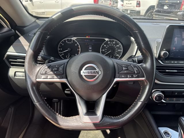 Used 2022 Nissan Altima 2.5 SR FWD image 11