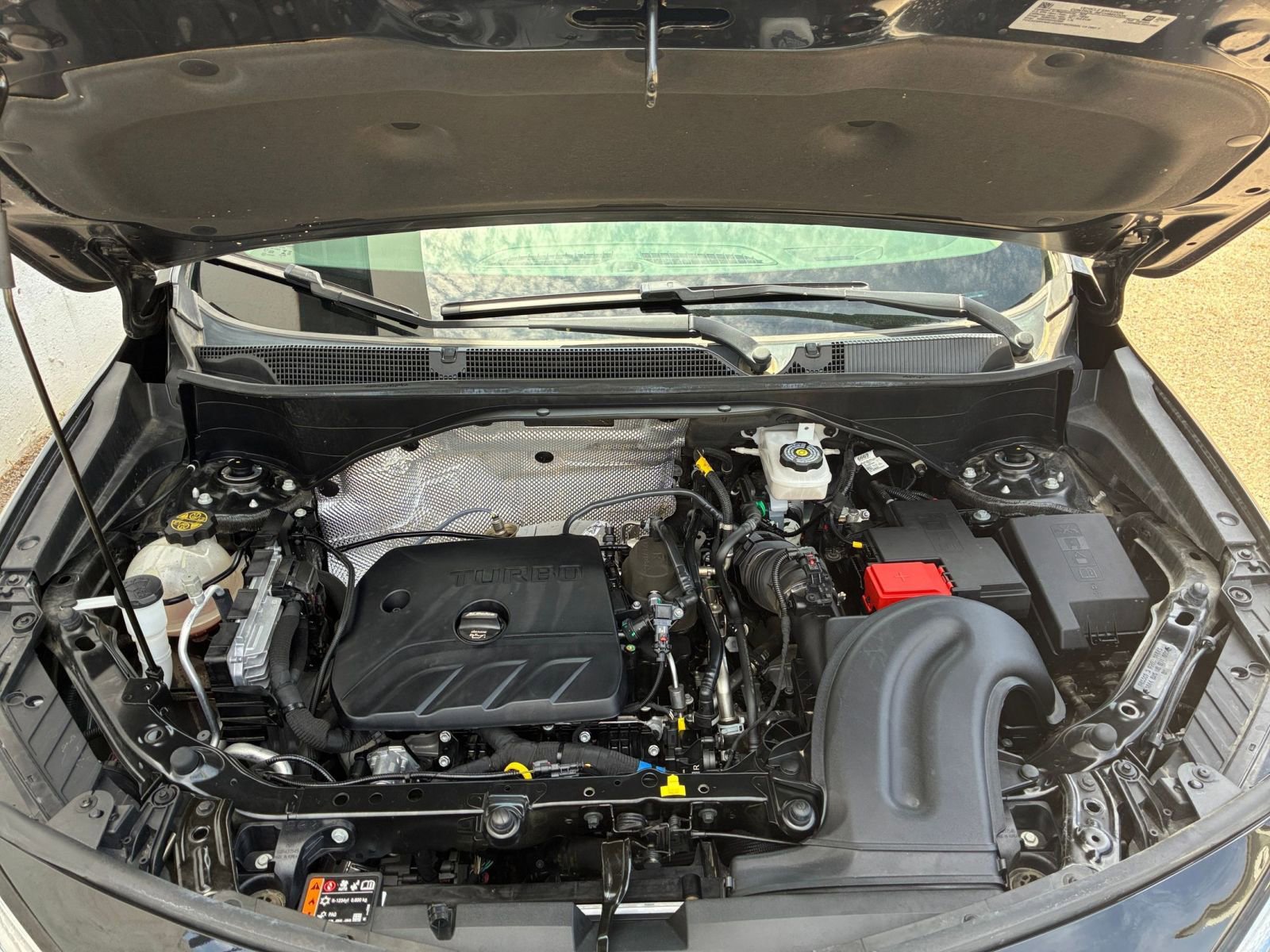 Used 2025 Buick Encore GX Preferred image 31