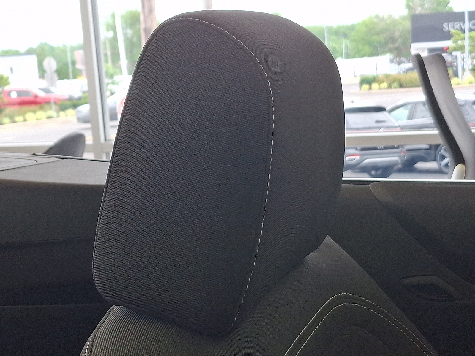 Used 2024 Chevrolet Camaro LT RWD image 7