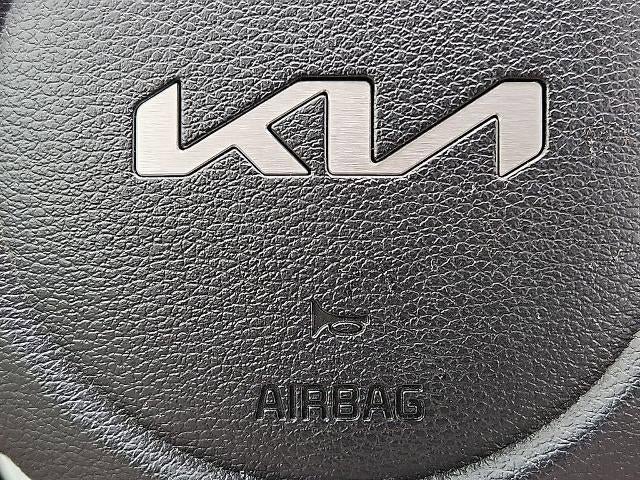 Used 2023 Kia Soul LX FWD image 27