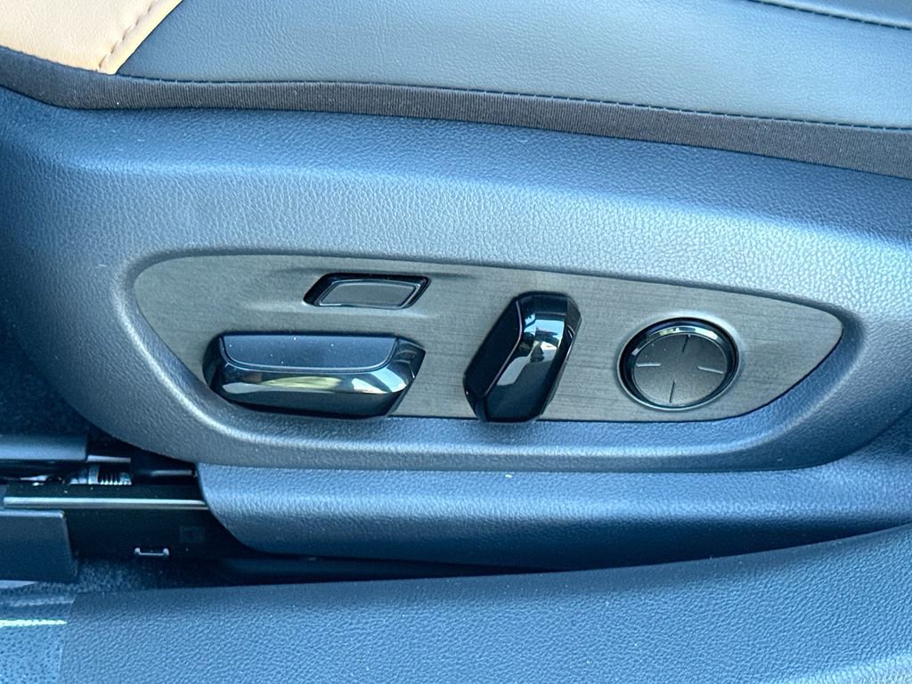 New 2025 Lexus ES 350 Ultra Luxury image 15