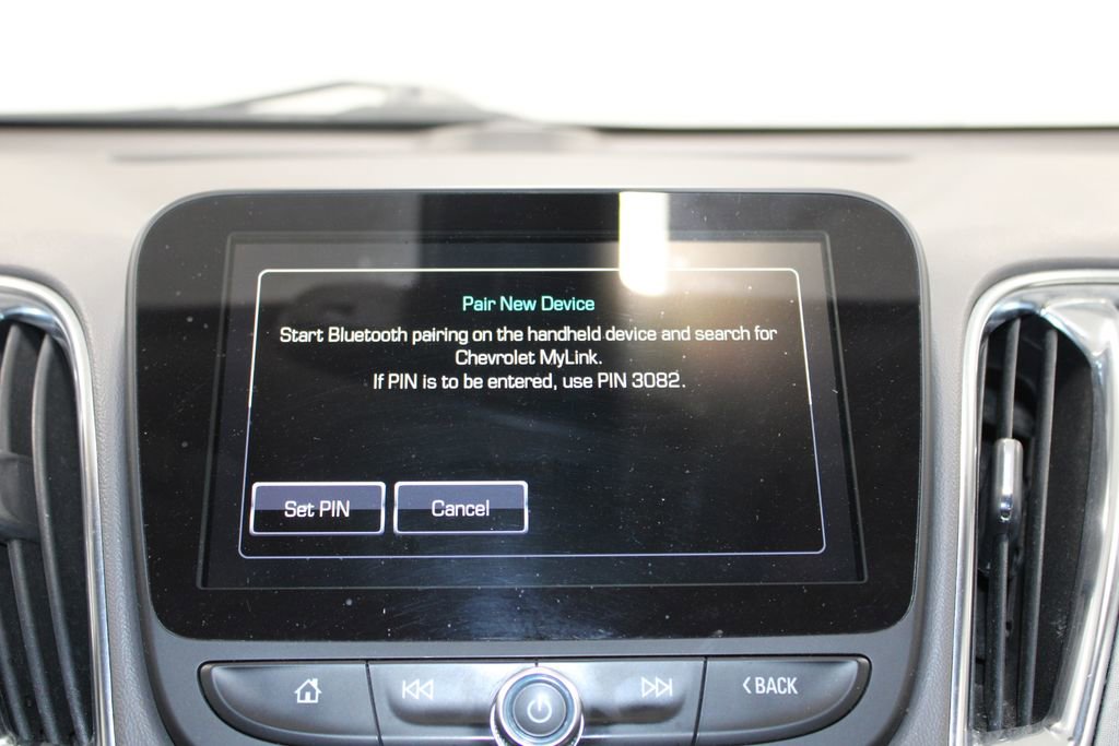 Used 2016 Chevrolet Malibu LT FWD image 40