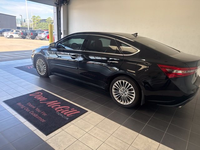Certified 2018 Toyota Avalon Limited FWD image 9