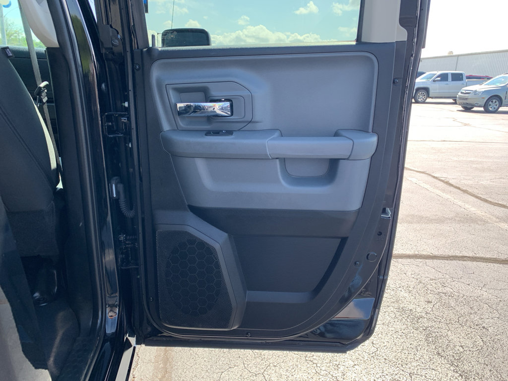 Used 2024 RAM 1500 Classic SLT image 26