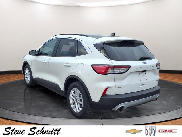 Used 2020 Ford Escape SE video 3