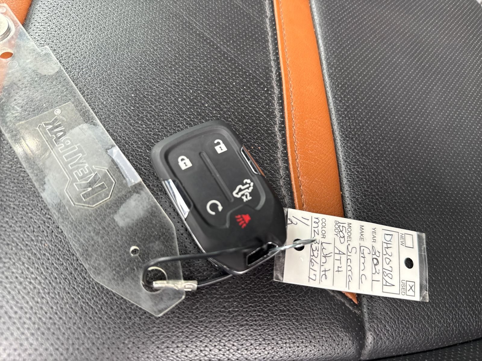 Used 2021 GMC Sierra 1500 AT4 w/ AT4 Value Package image 28